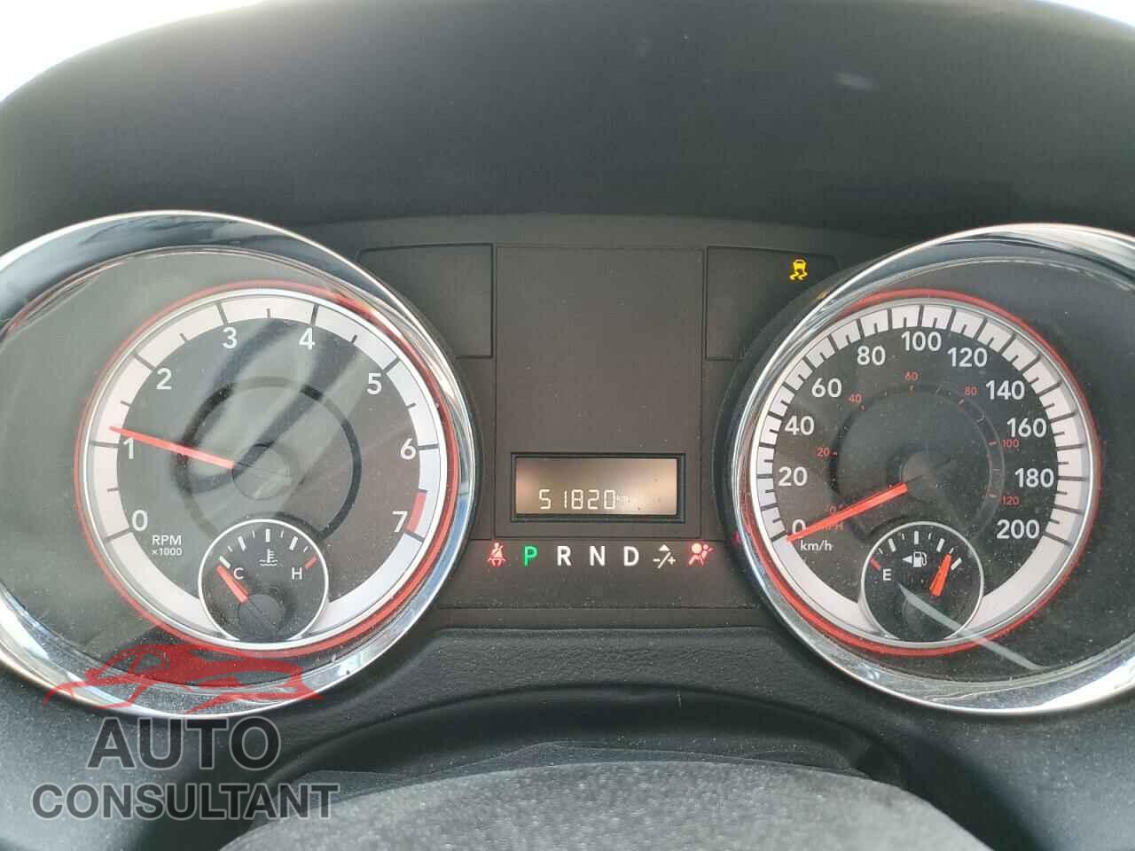 DODGE CARAVAN 2019 - 2C4RDGBG0KR757049