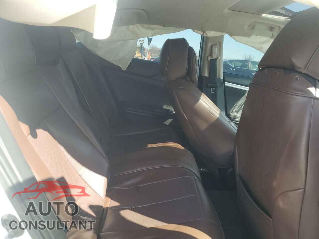 HONDA CIVIC 2017 - 19XFC2F77HE079574