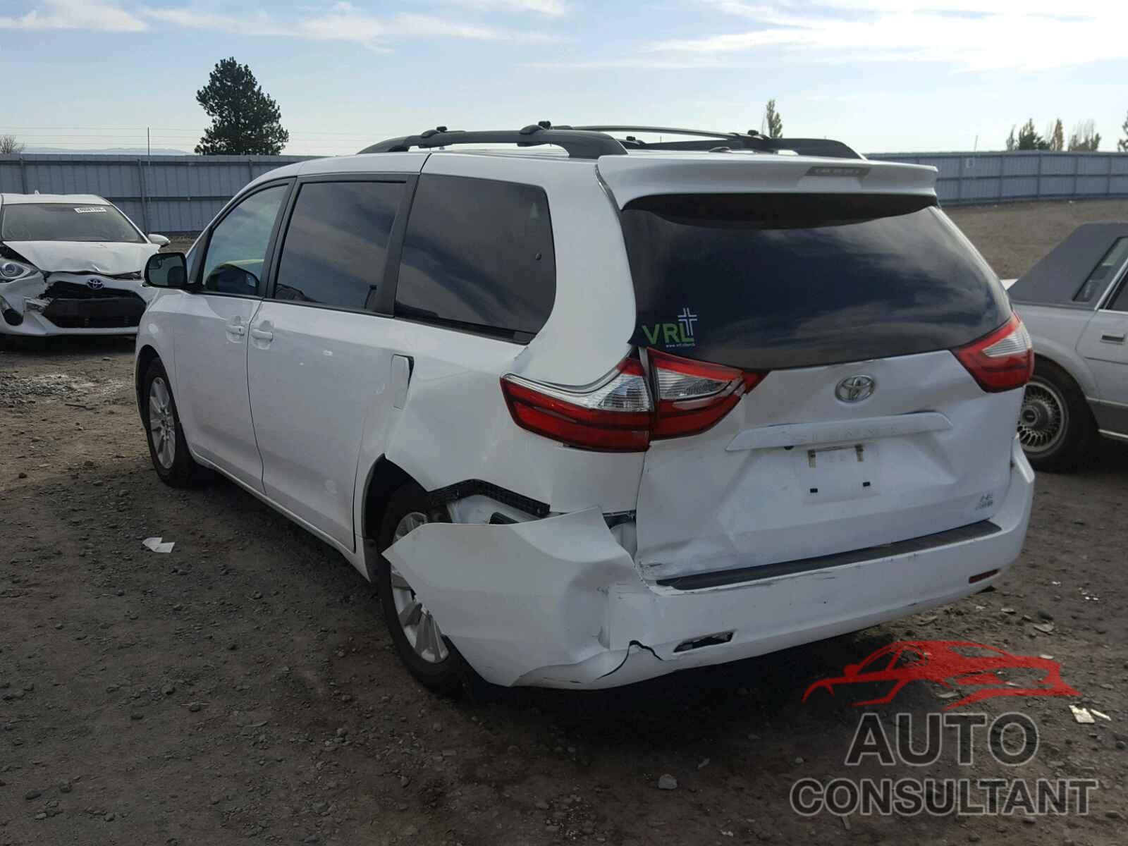 TOYOTA SIENNA LE 2015 - 5TDJK3DC1FS106709