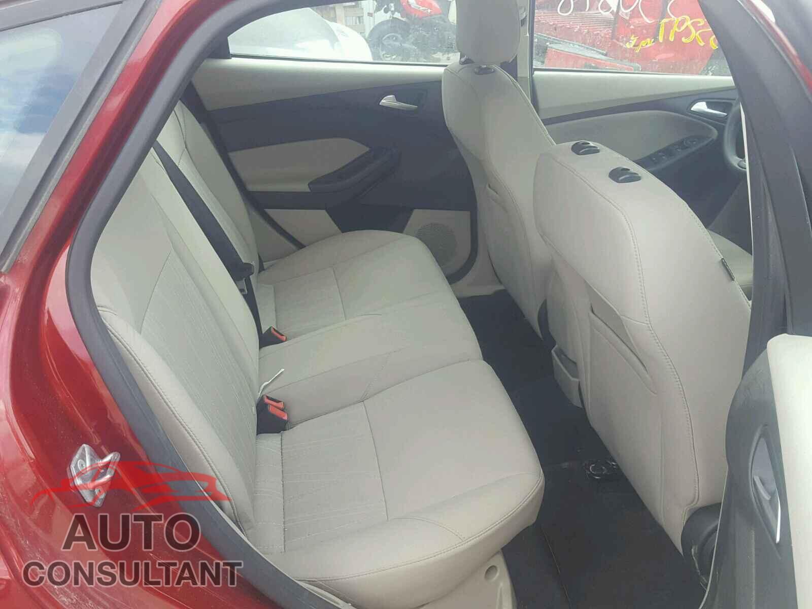 FORD FOCUS SE 2016 - 1FADP3K27GL258110