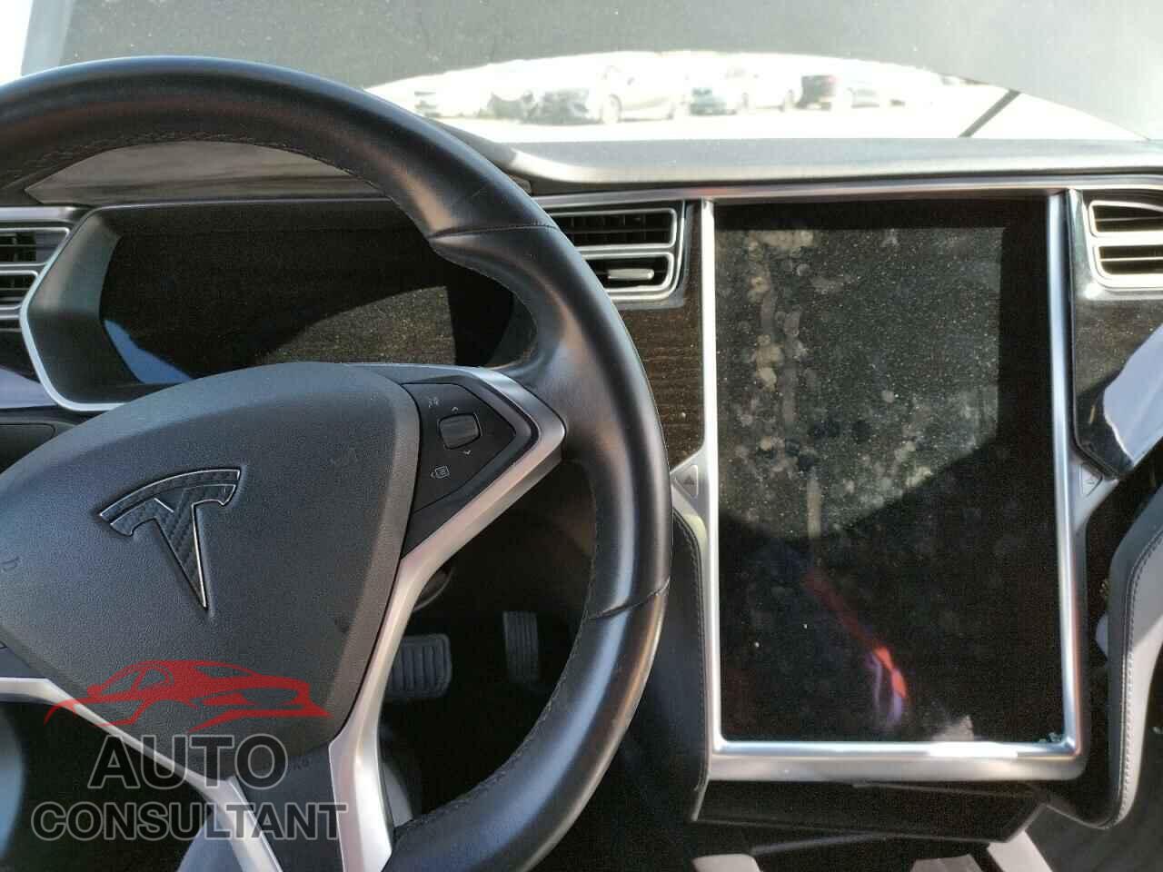 TESLA MODEL S 2017 - 5YJSA1E15HF219286