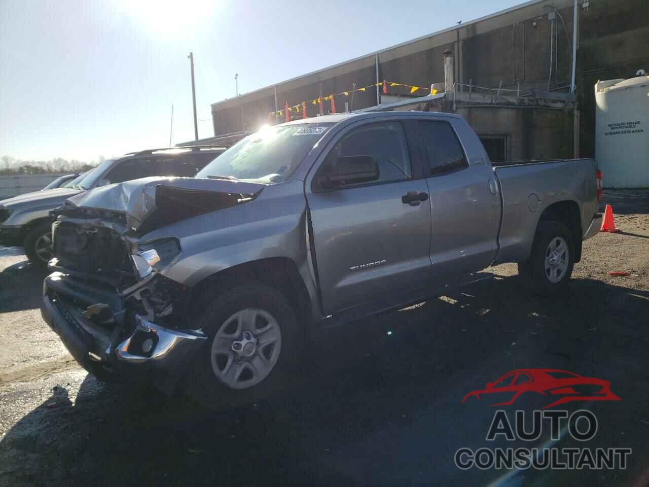 TOYOTA TUNDRA 2018 - 5TFUM5F15JX078270