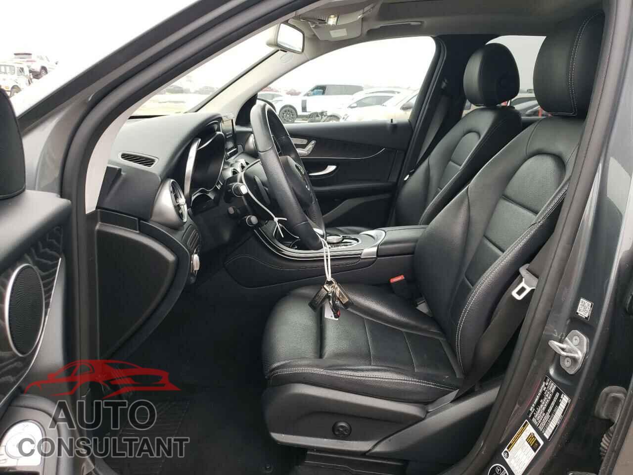 MERCEDES-BENZ GLC-CLASS 2017 - WDC0G4JB9HV013003