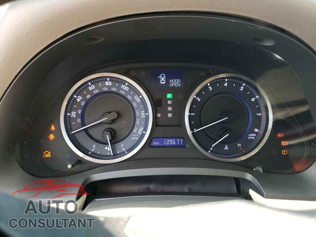 LEXUS IS 2012 - JTHCF5C26C5056990