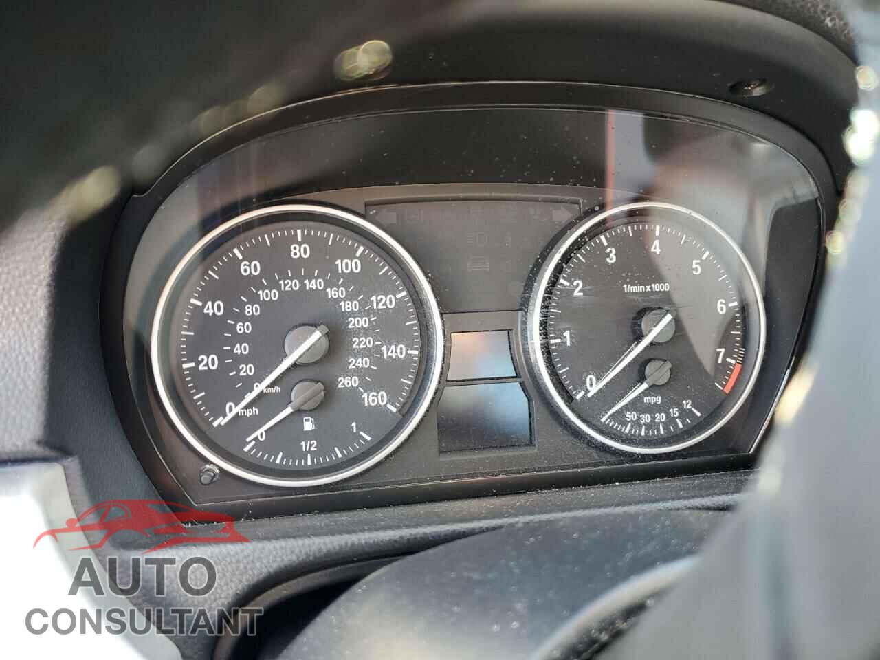 BMW 3 SERIES 2011 - WBAPH7C55BE681850