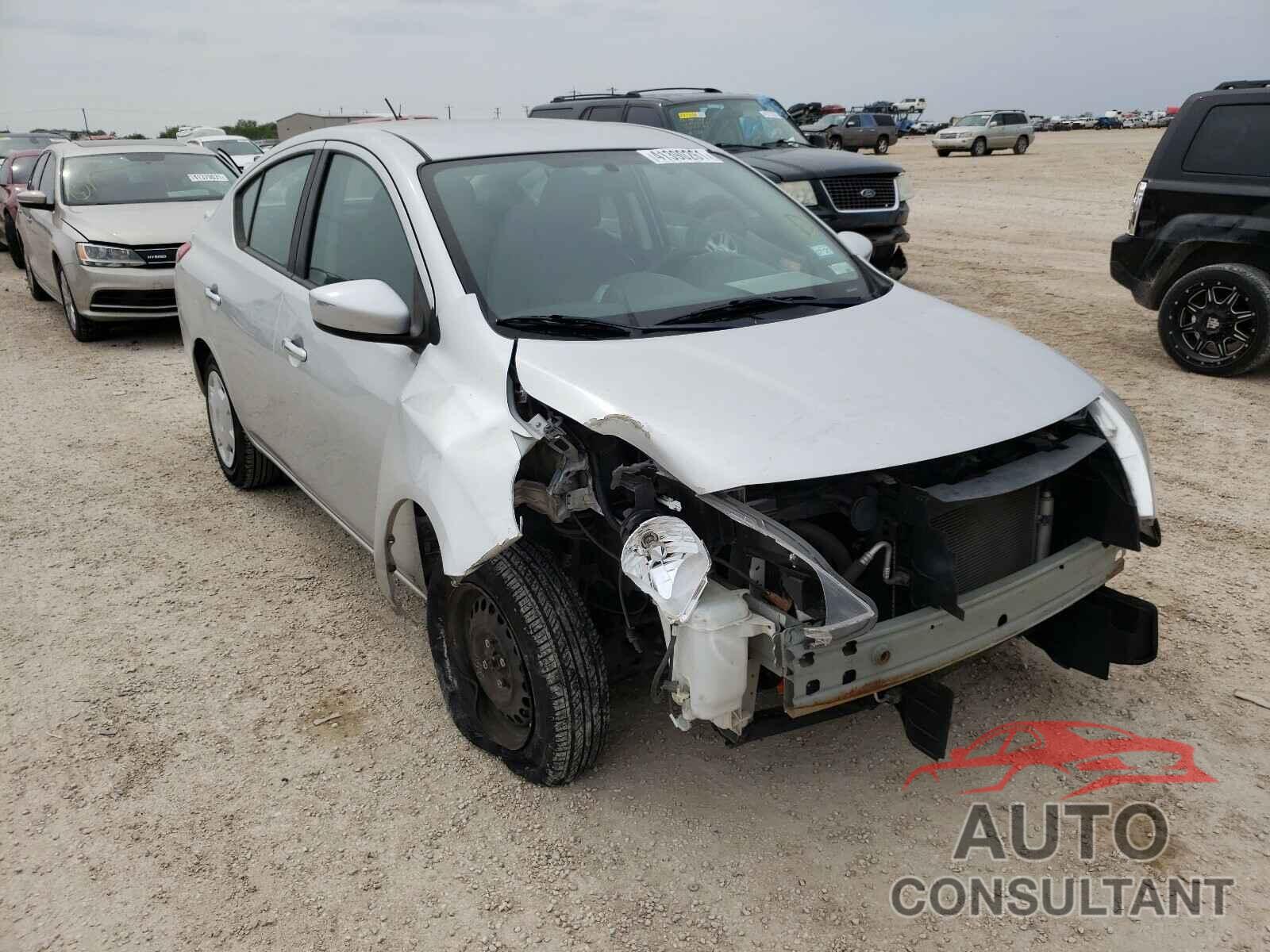 NISSAN VERSA 2016 - 3N1CN7AP9GL808477