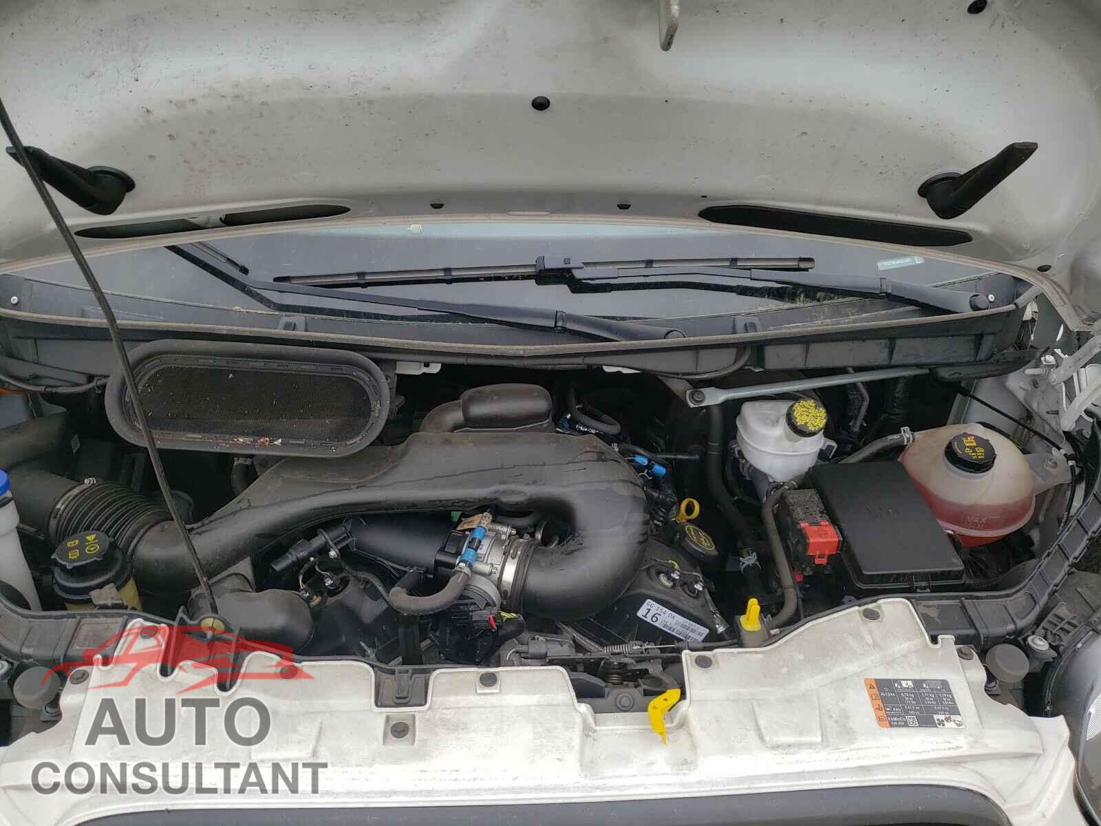 FORD TRANSIT CO 2018 - 1FTYR2CM6JKA41483