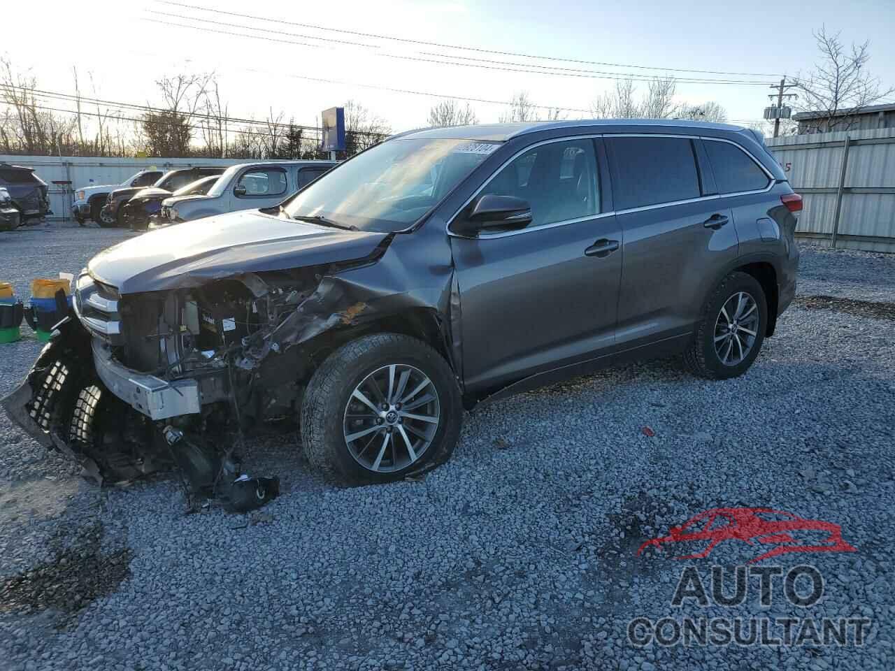 TOYOTA HIGHLANDER 2018 - 5TDJZRFH4JS487679