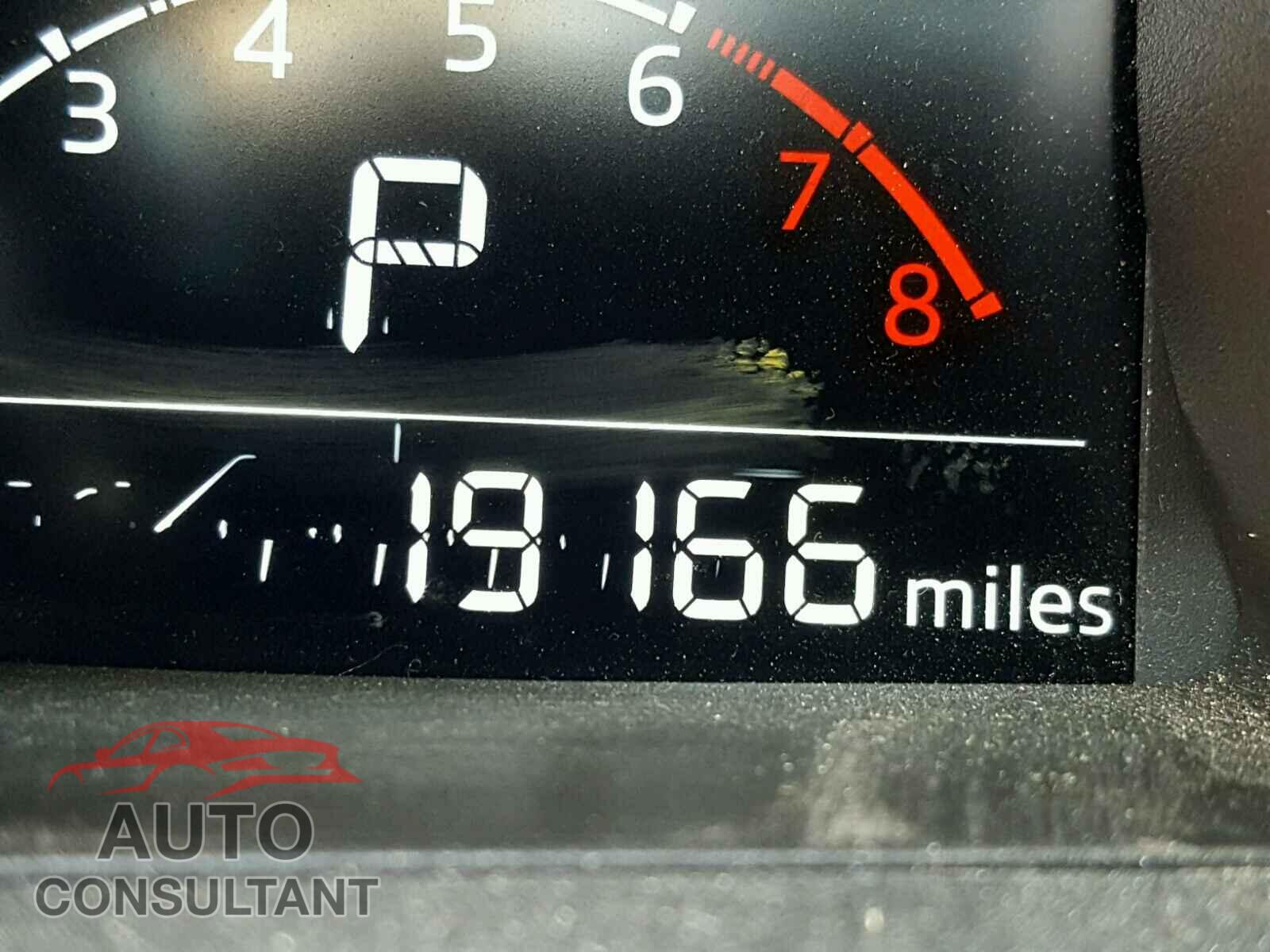 MAZDA 3 2017 - 3MZBN1L30HM150248