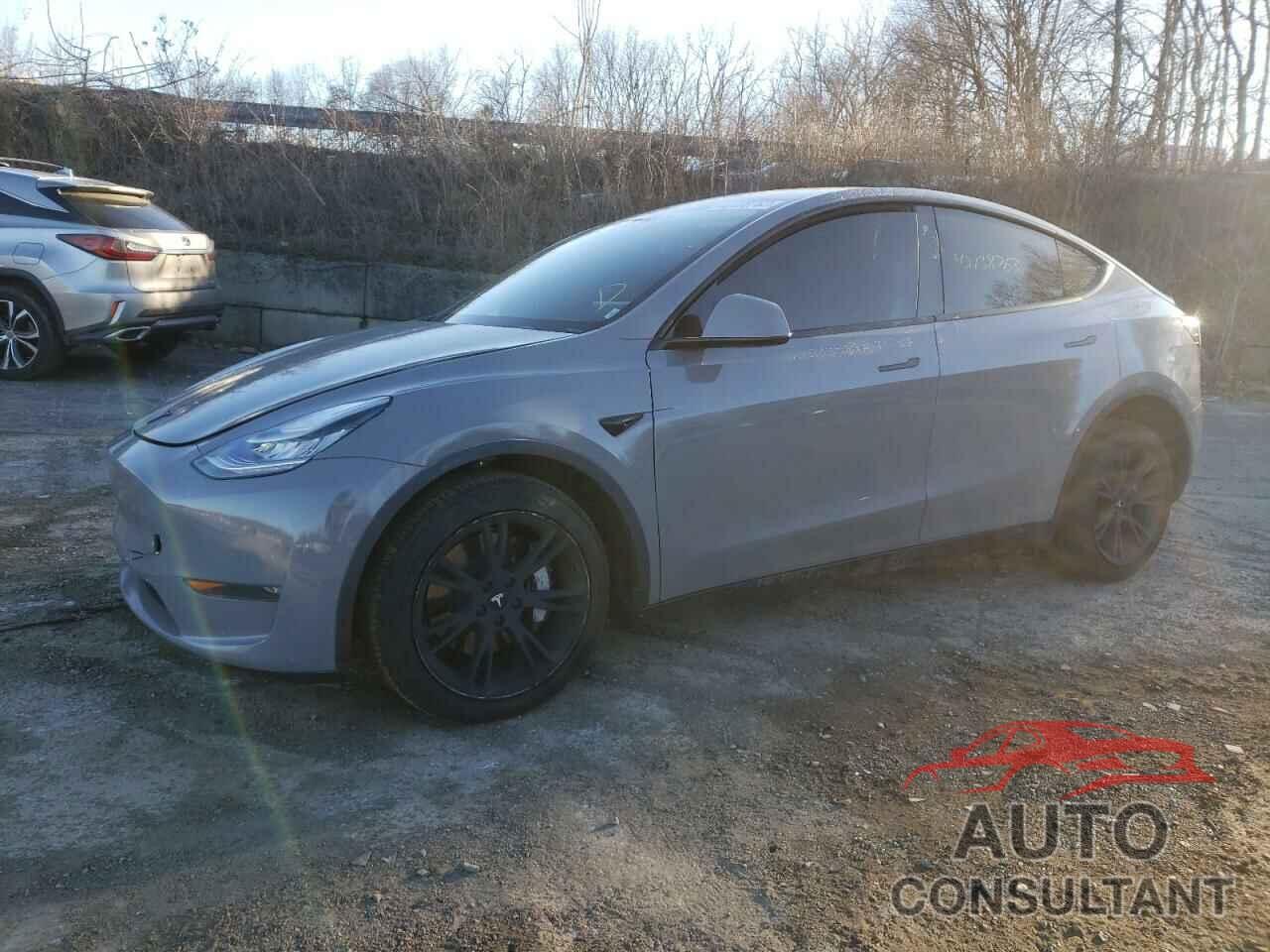 TESLA MODEL Y 2020 - 5YJYGDEE4LF044938