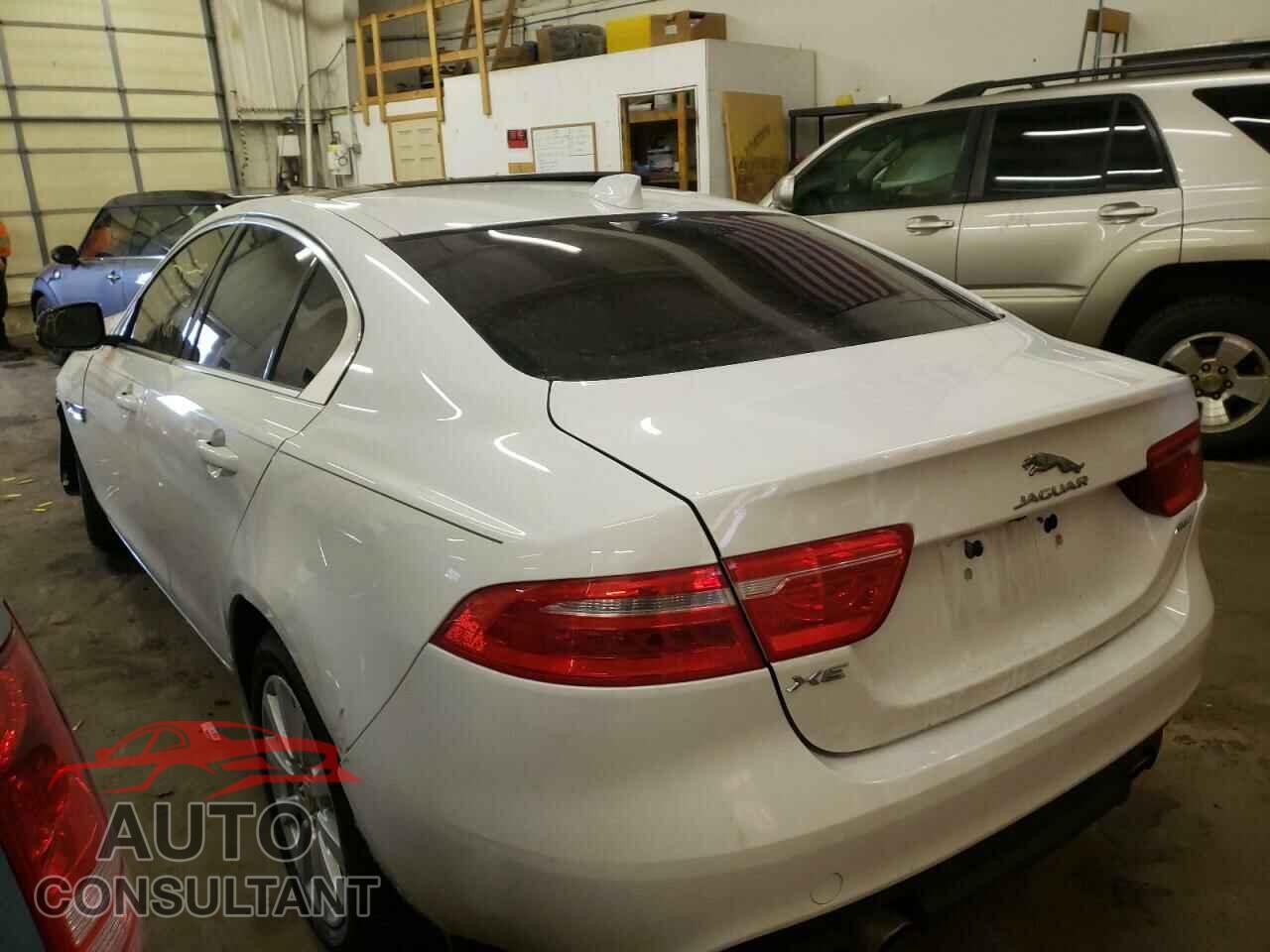 JAGUAR XE 2019 - SAJAR4FX2KCP49696