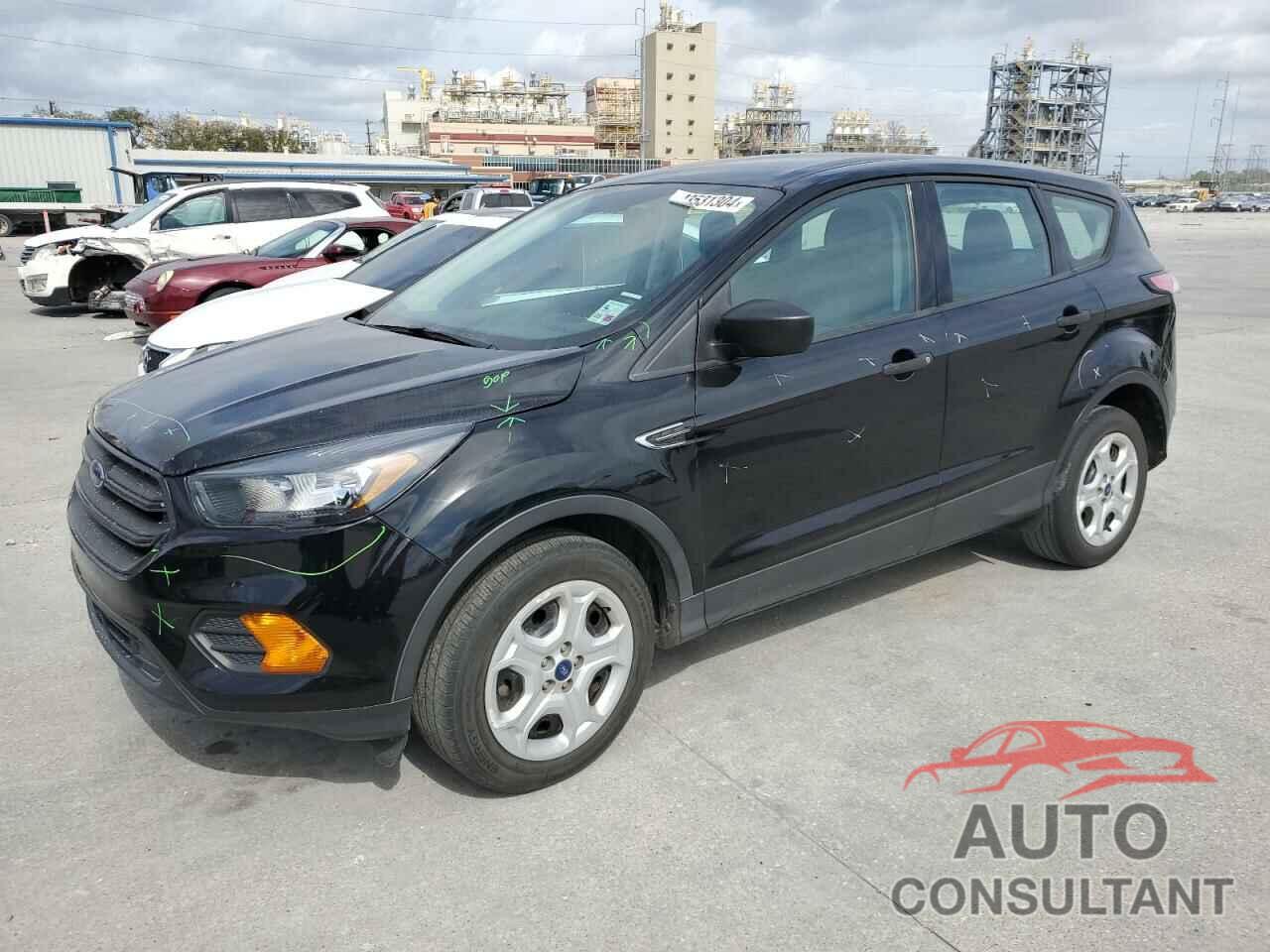 FORD ESCAPE 2018 - 1FMCU0F70JUC73404