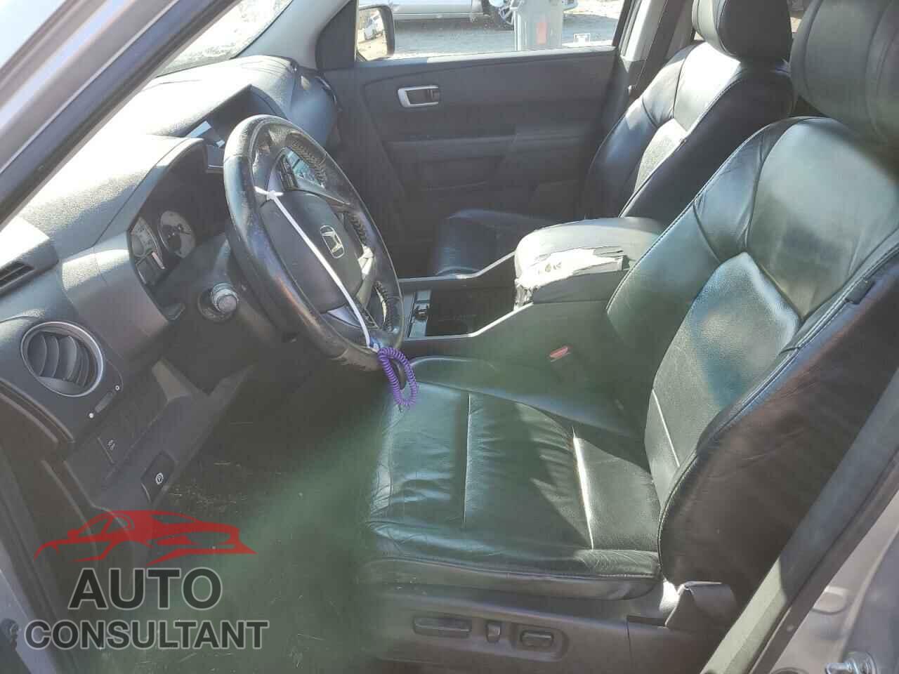 HONDA PILOT 2011 - 5FNYF4H54BB048601