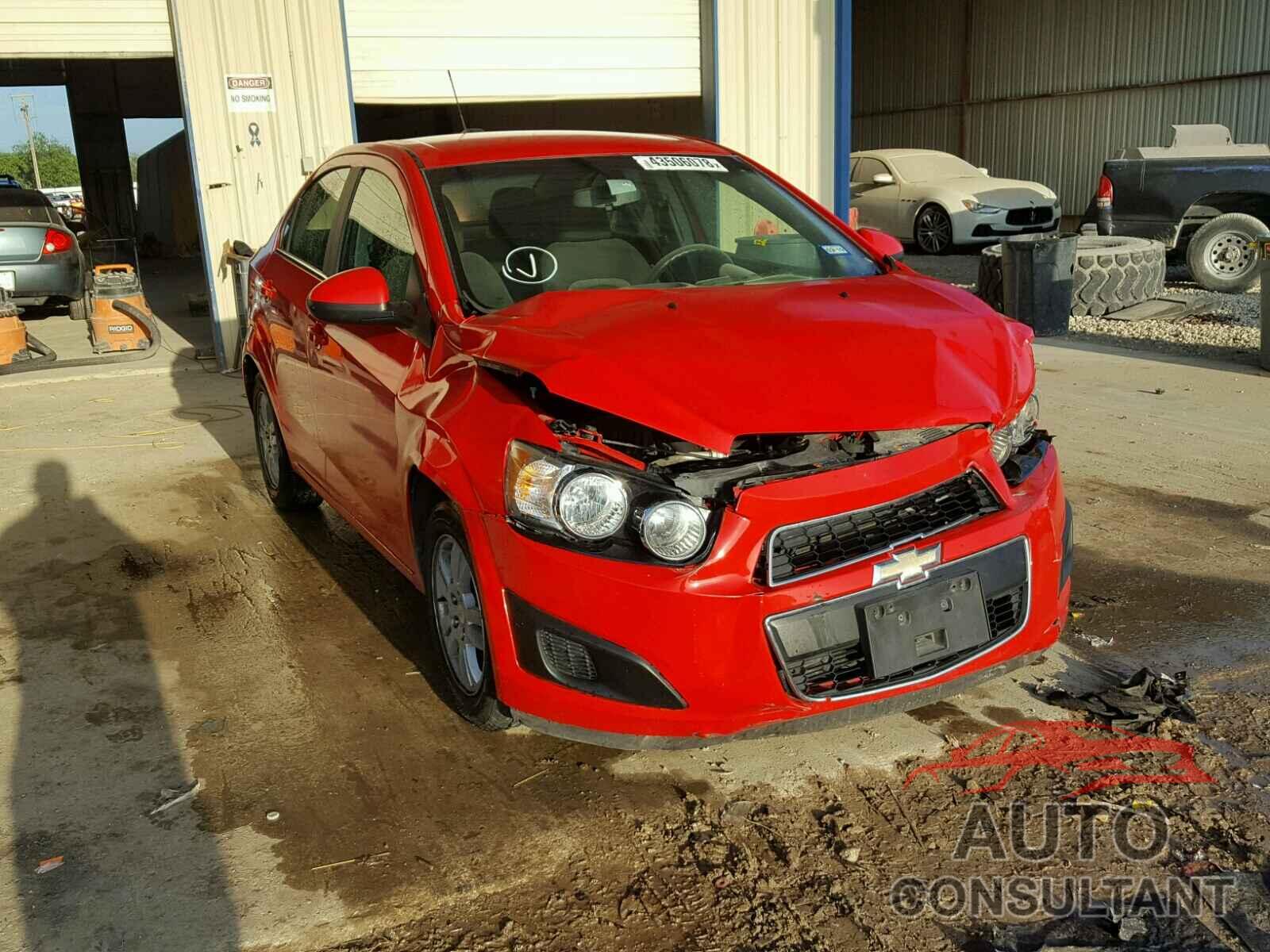 CHEVROLET SONIC 2015 - 1G1JC5SHXF4130843