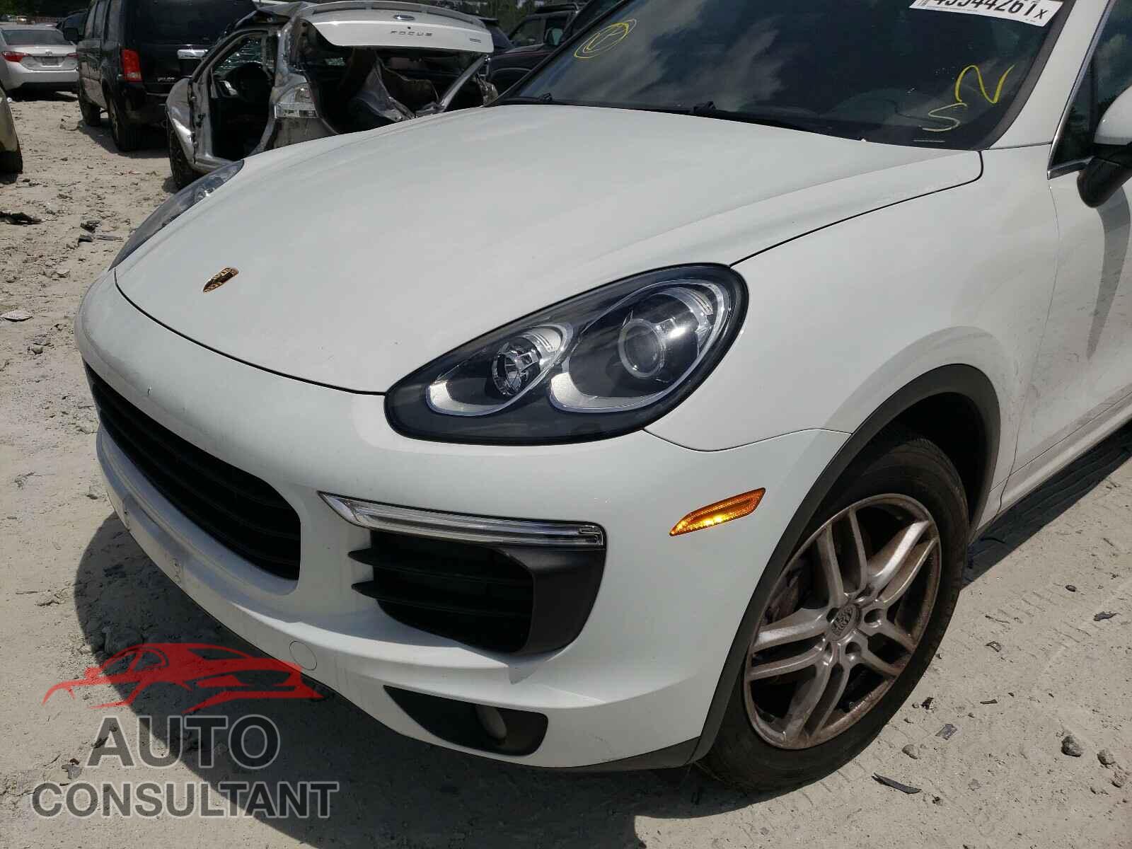 PORSCHE CAYENNE 2016 - WP1AA2A21GKA09087