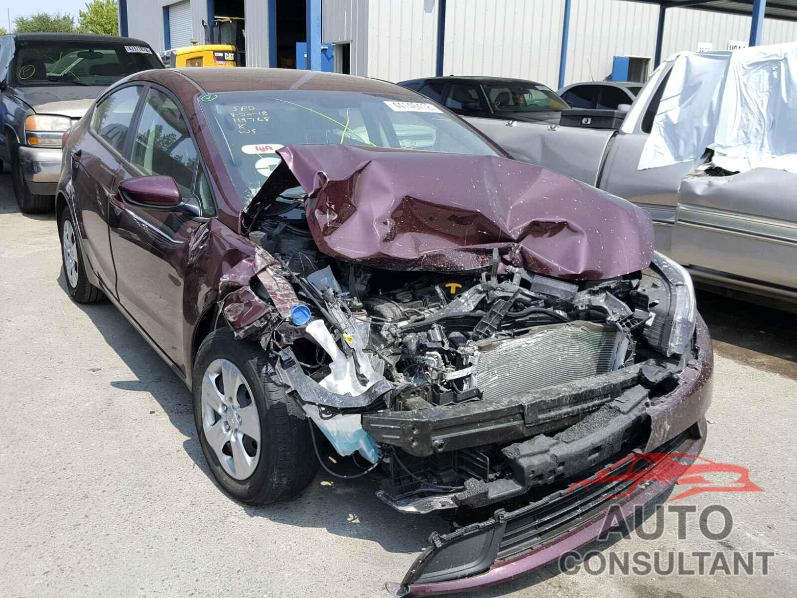 KIA FORTE 2018 - 3KPFK4A76JE221991