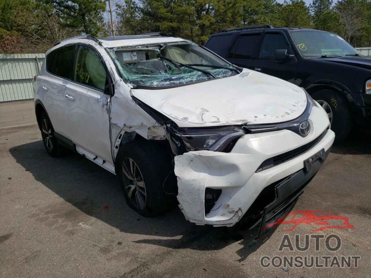TOYOTA RAV4 2018 - JTMRFREV1JJ250731