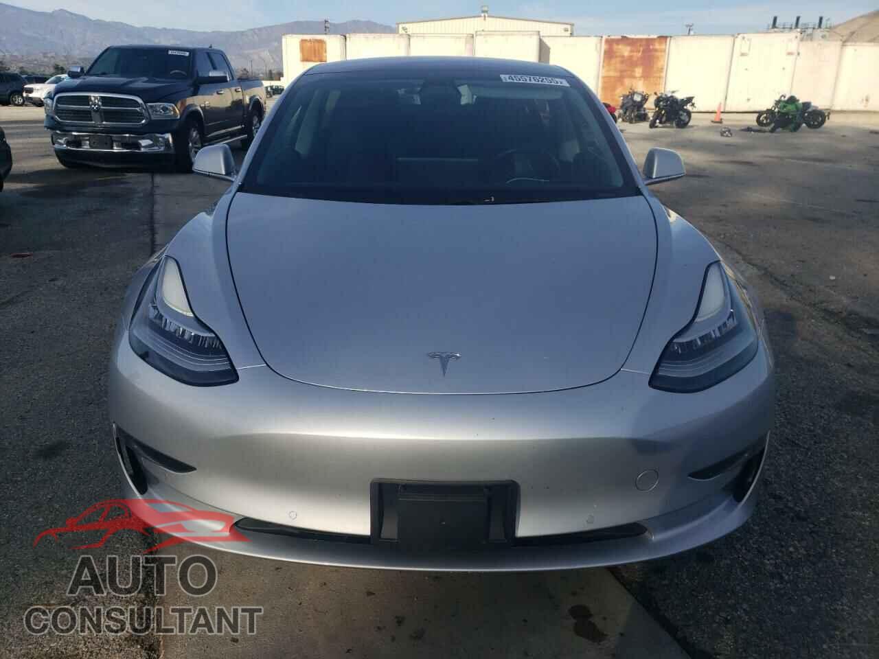 TESLA MODEL 3 2018 - 5YJ3E1EA3JF044132