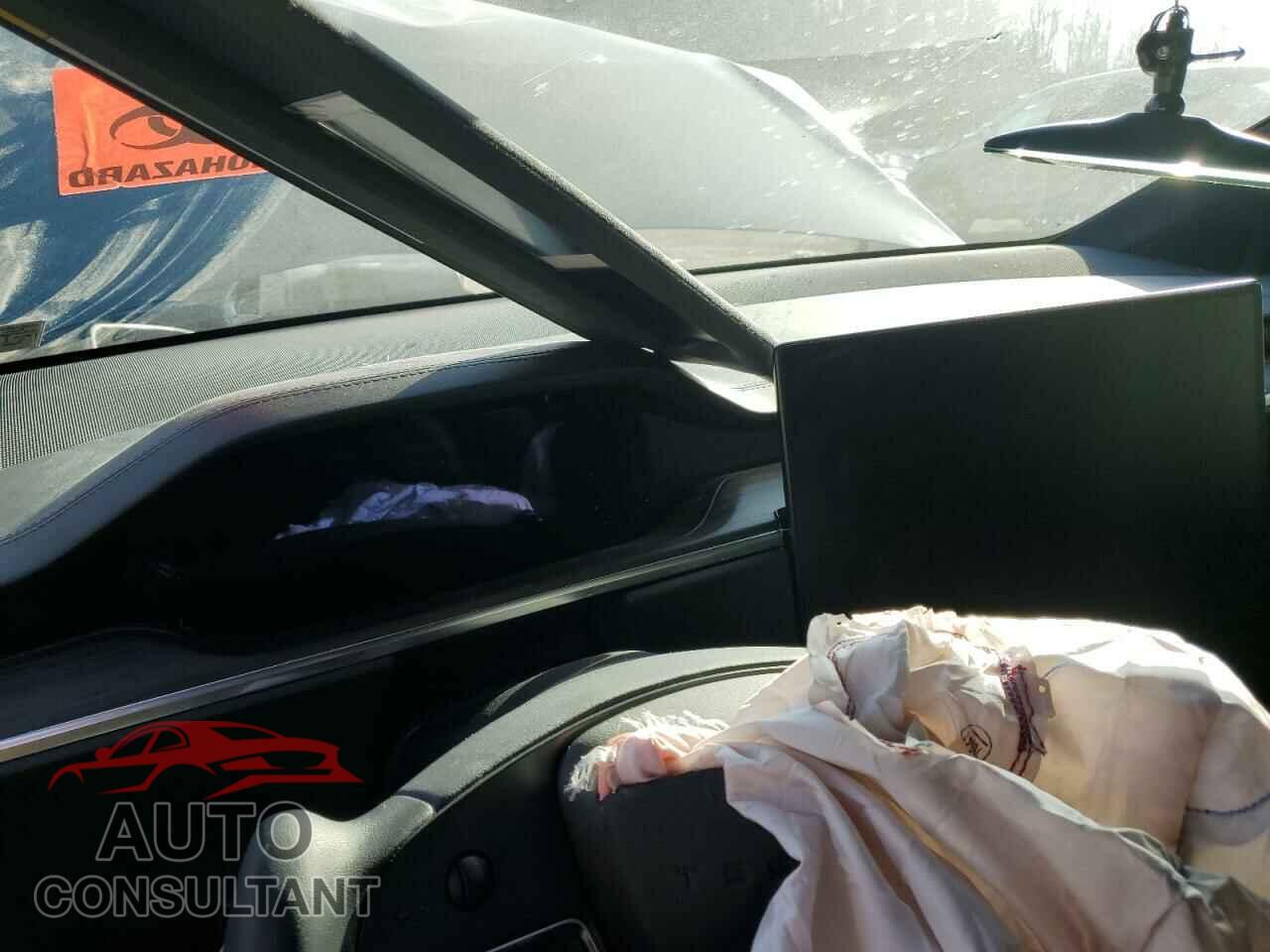 TESLA MODEL X 2023 - 7SAXCBE53PF377376