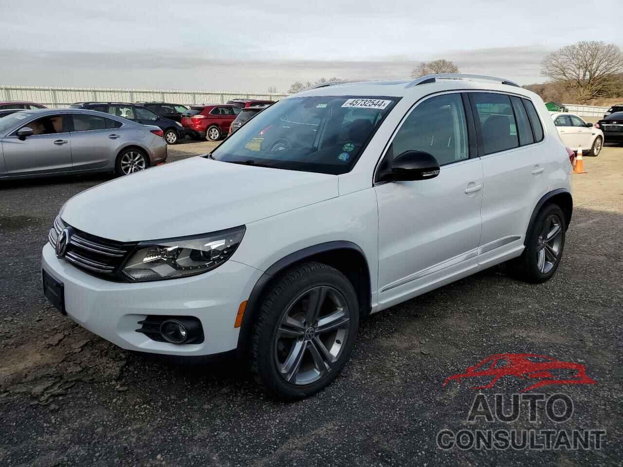 VOLKSWAGEN TIGUAN 2017 - WVGUV7AX2HW507428