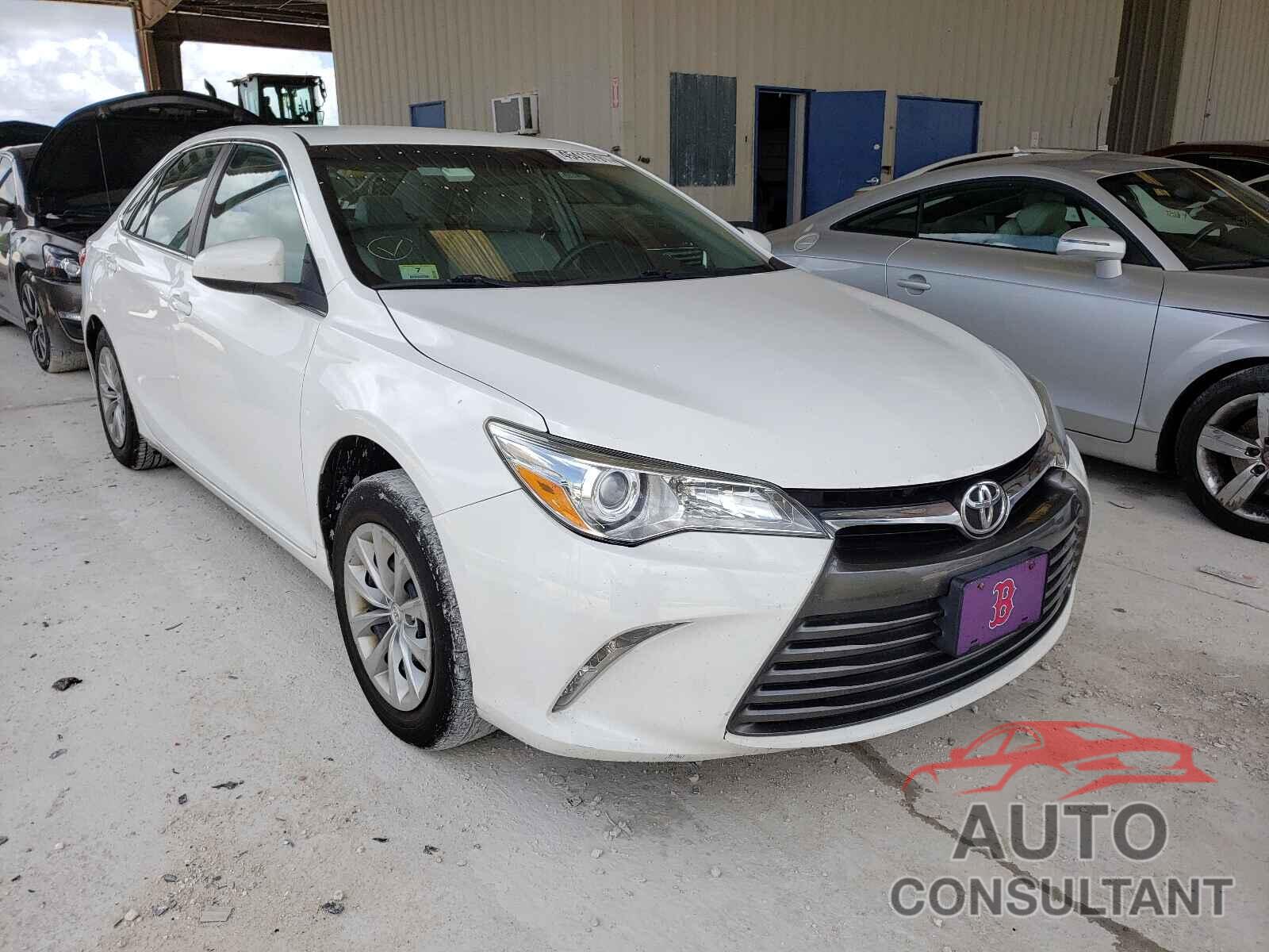 TOYOTA CAMRY 2016 - 4T4BF1FK1GR528821