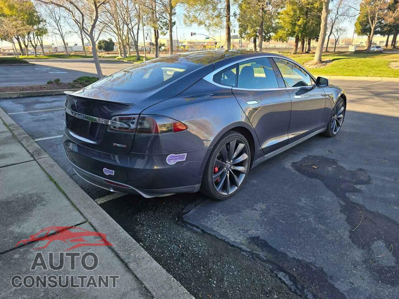TESLA MODEL S 2014 - 5YJSA1H29EFP62771