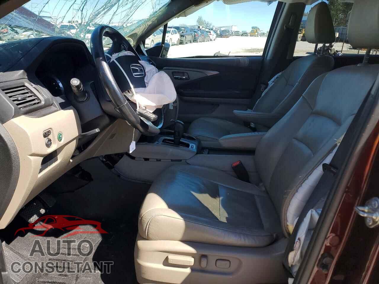 HONDA PILOT 2016 - 5FNYF6H52GB072382