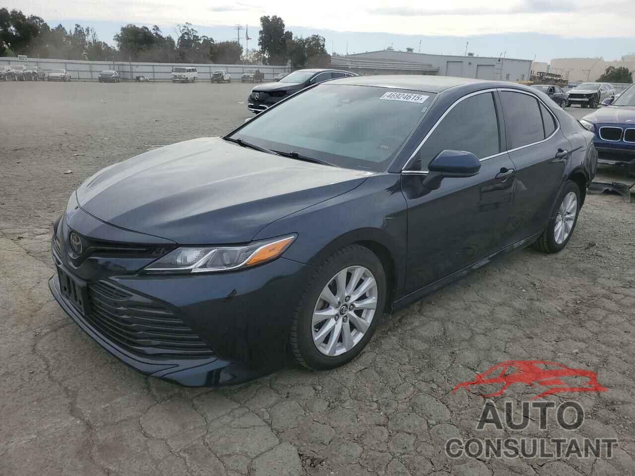 TOYOTA CAMRY 2018 - 4T1B11HK6JU619970