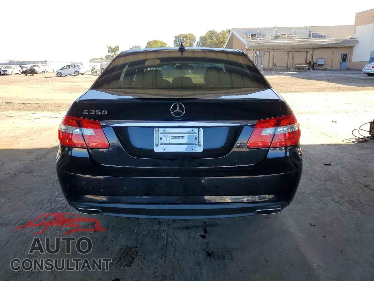 MERCEDES-BENZ E-CLASS 2012 - WDDHF5KB2CA537177