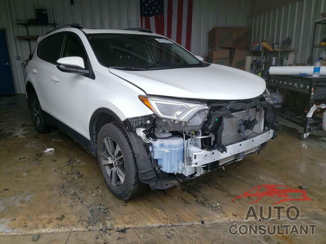 TOYOTA RAV4 2018 - JTMRFREV5JJ749144