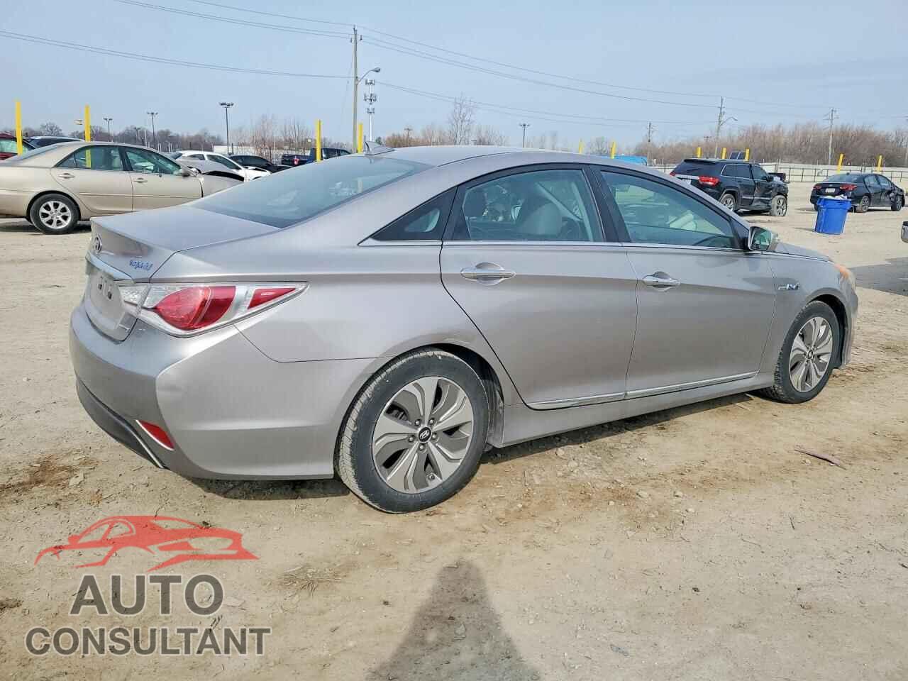 HYUNDAI SONATA 2013 - KMHEC4A41DA088672
