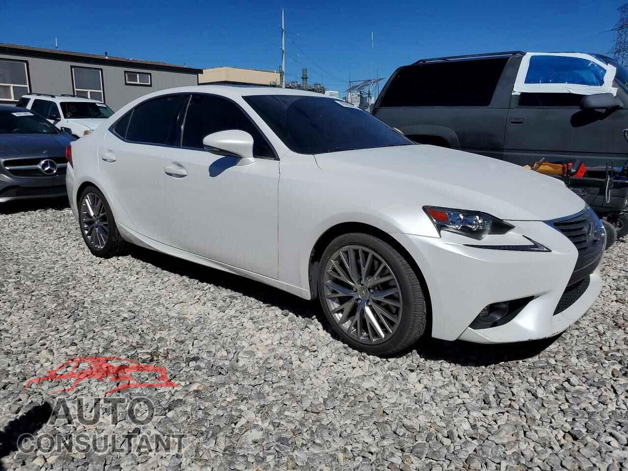 LEXUS IS 2016 - JTHBA1D21G5031499
