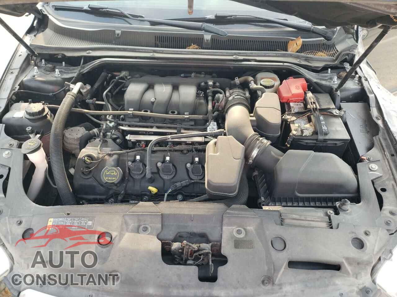 FORD TAURUS 2017 - 1FAHP2H82HG110867
