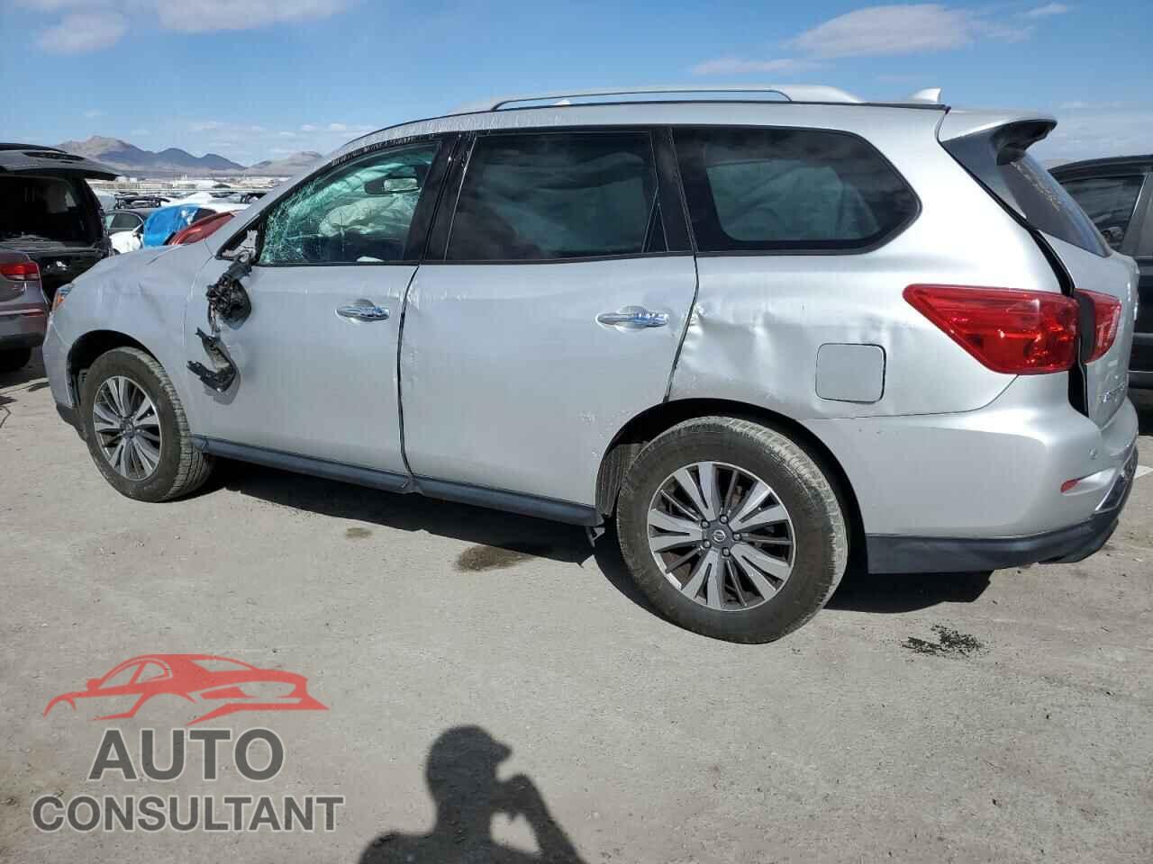 NISSAN PATHFINDER 2019 - 5N1DR2MM0KC620540