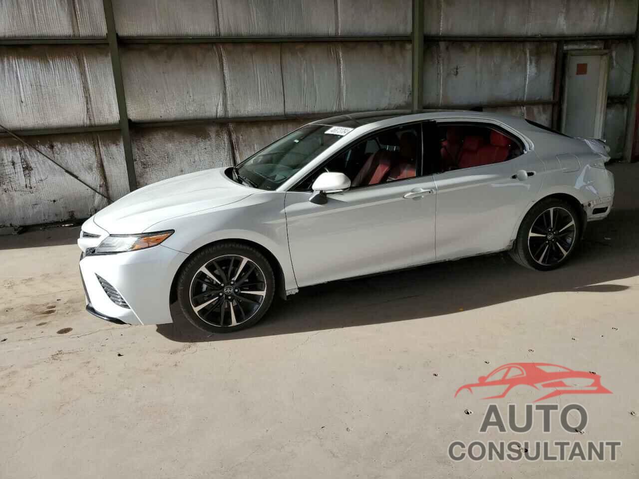 TOYOTA CAMRY 2018 - 4T1BZ1HK4JU016668