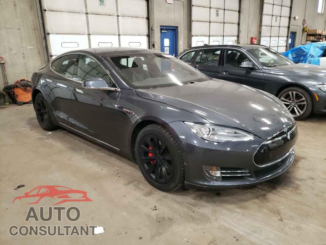 TESLA MODEL S 2015 - 5YJSA1E43FF109506