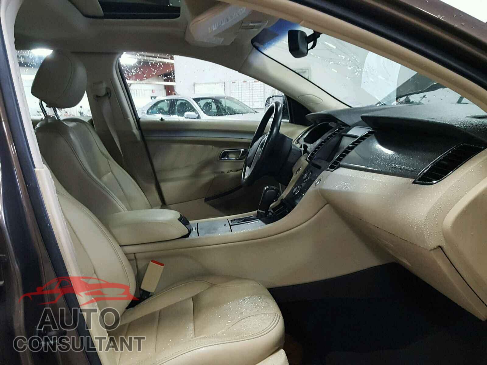 FORD TAURUS 2015 - 1FAHP2H88FG181634