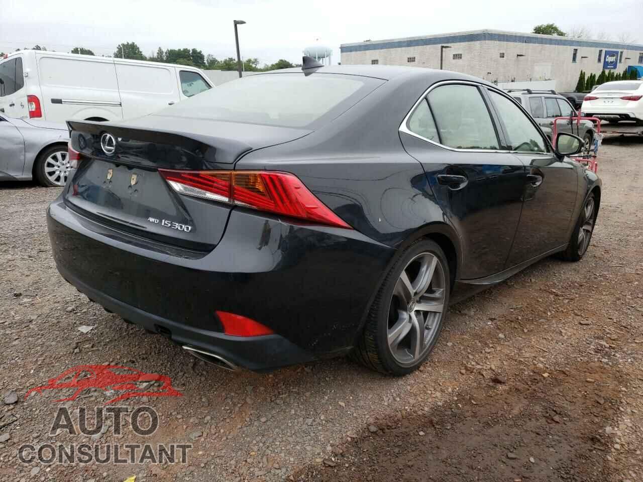 LEXUS IS 2018 - JTHC81D24J5027258