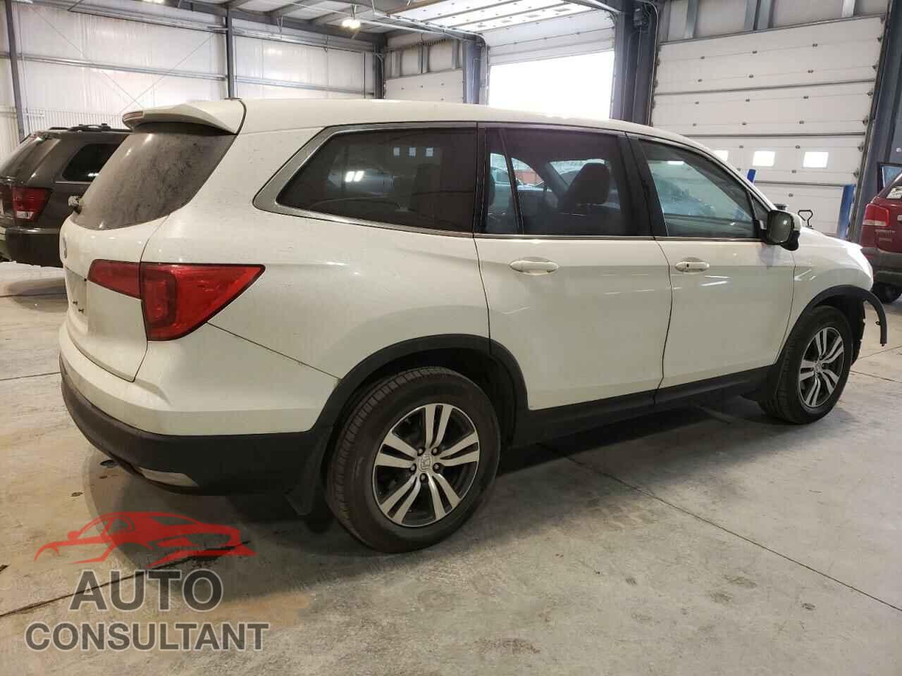 HONDA PILOT 2017 - 5FNYF5H75HB035243