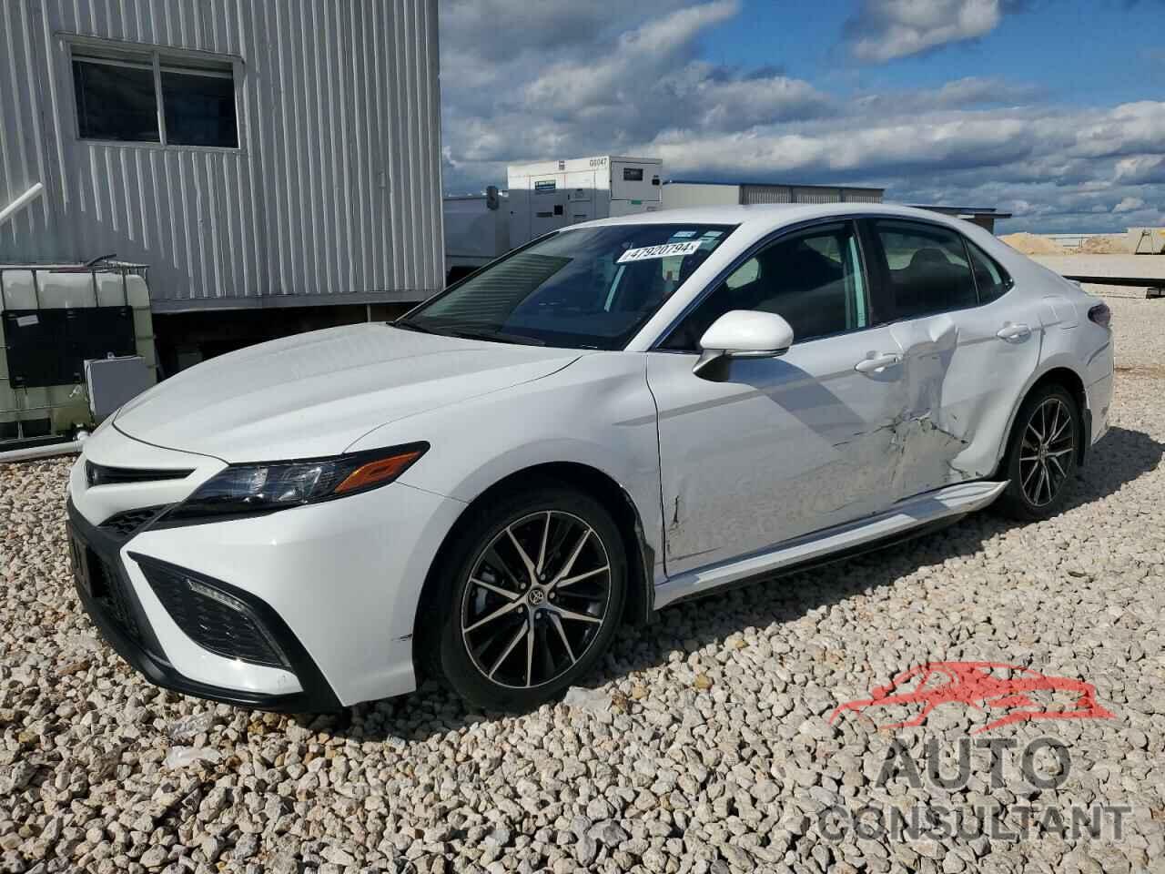 TOYOTA CAMRY 2022 - 4T1G11AK7NU639845