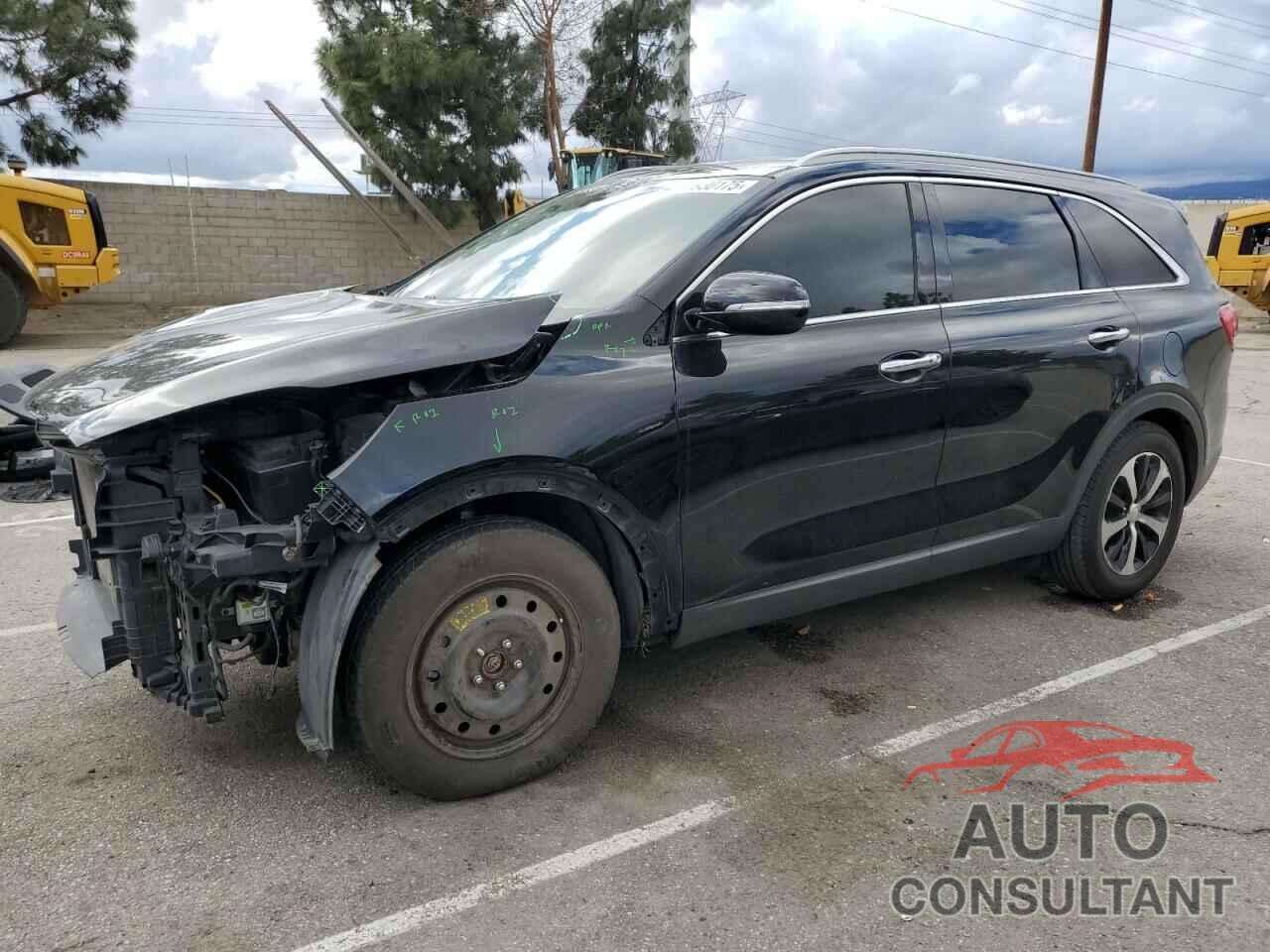 KIA SORENTO 2018 - 5XYPH4A55JG339177