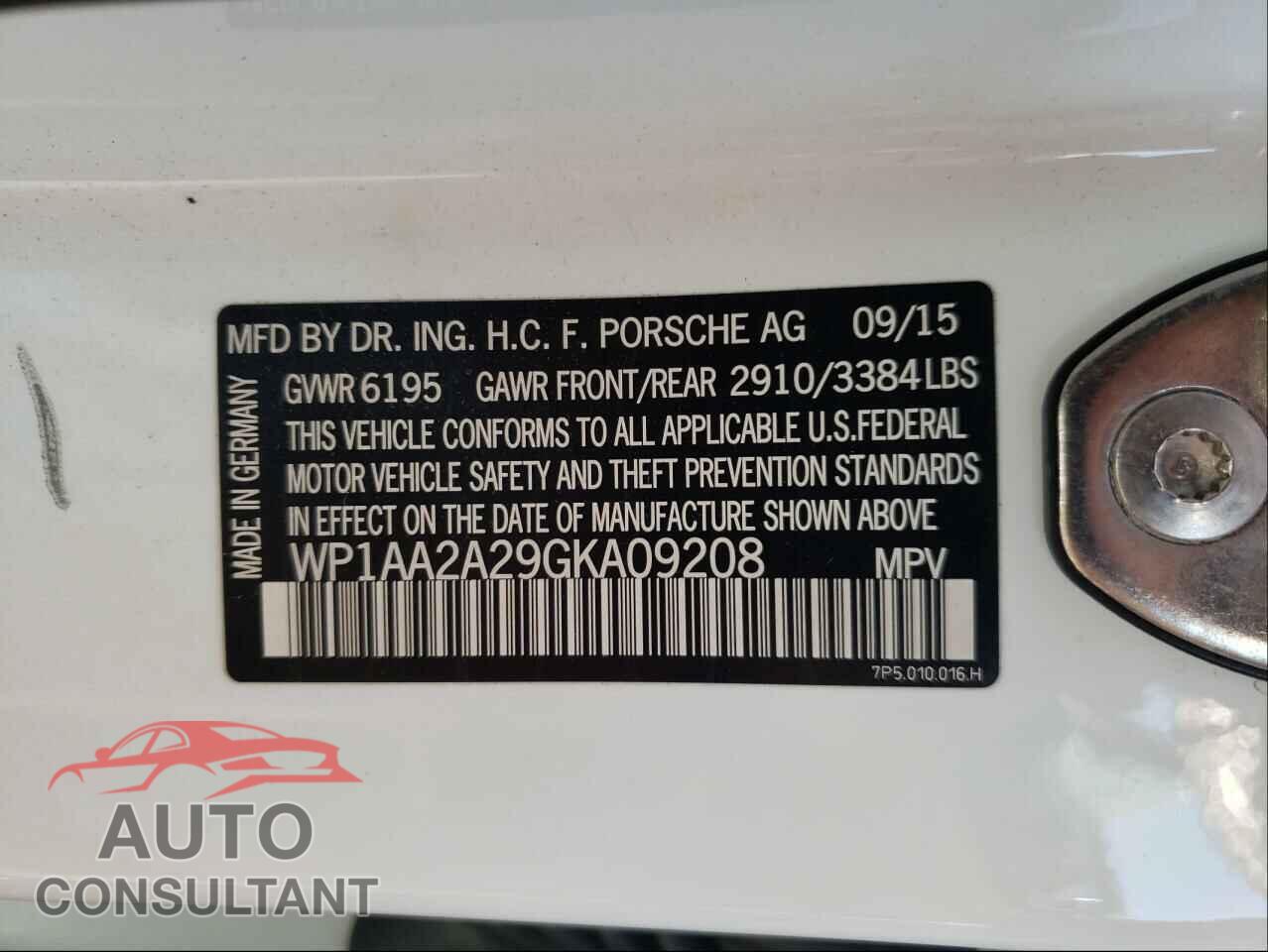 PORSCHE CAYENNE 2016 - WP1AA2A29GKA09208