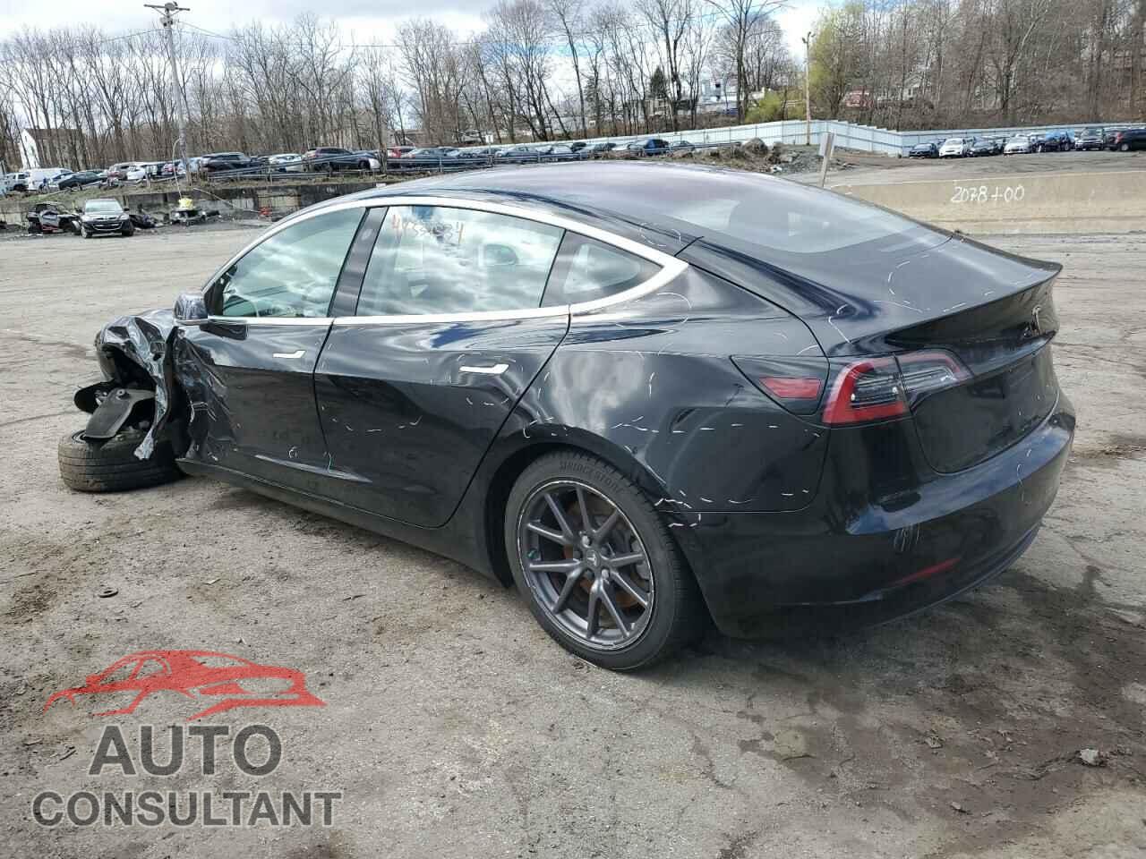 TESLA MODEL 3 2018 - 5YJ3E1EA5JF152364