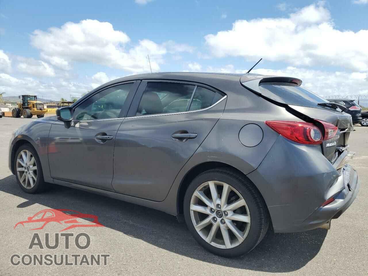 MAZDA 3 2017 - 3MZBN1L33HM156335