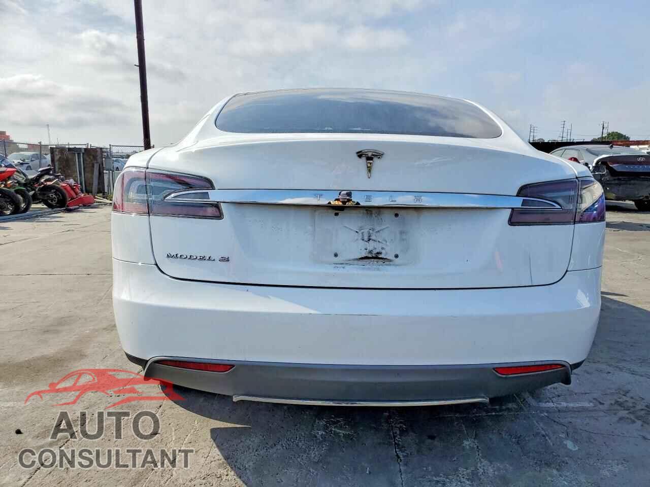 TESLA MODEL S 2012 - 5YJSA1DN8CFP01327