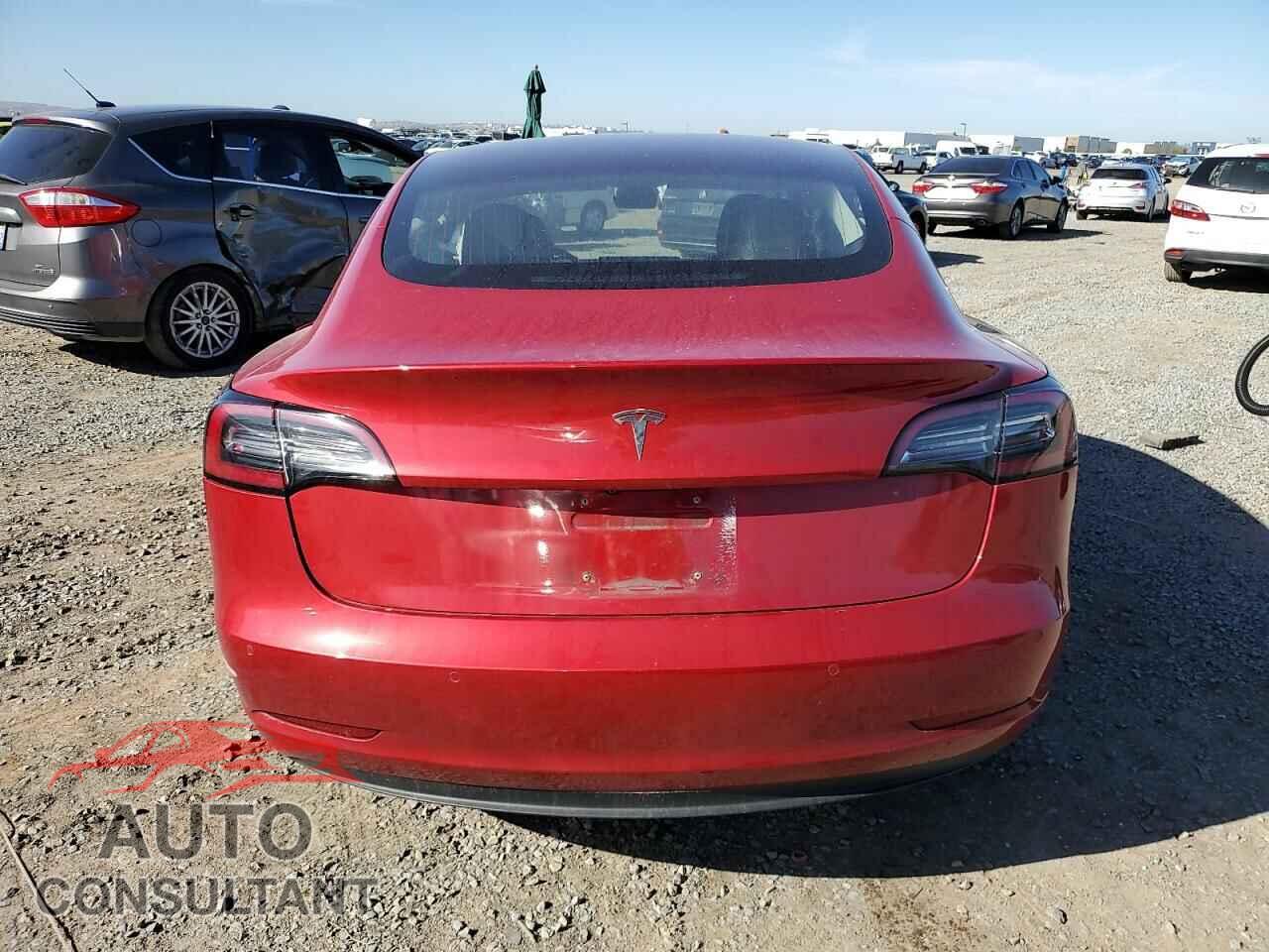 TESLA MODEL 3 2018 - 5YJ3E1EA9JF037704