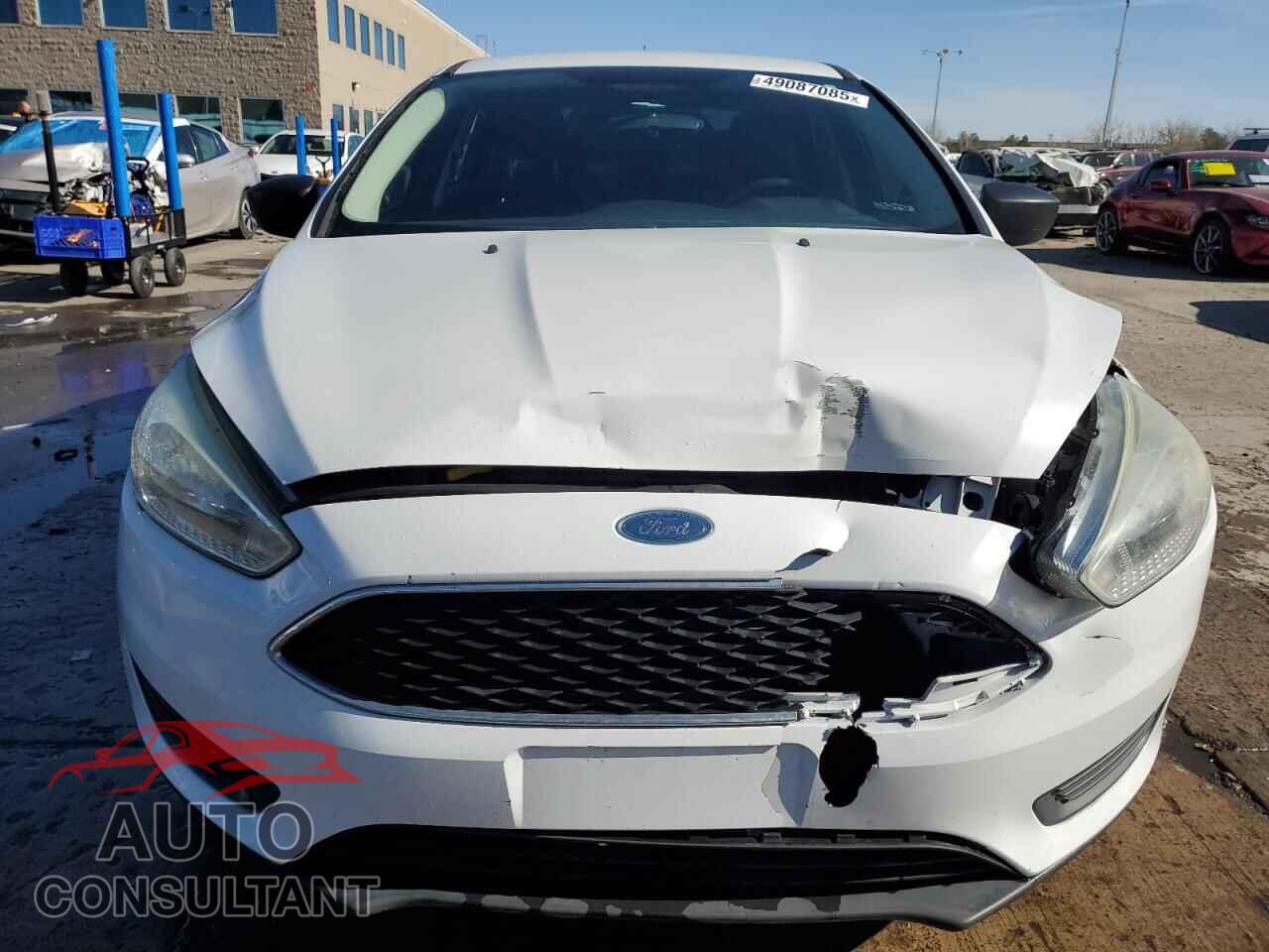 FORD FOCUS 2016 - 1FADP3E21GL310553