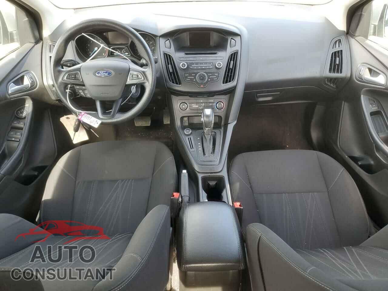 FORD FOCUS 2016 - 1FADP3F28GL289912