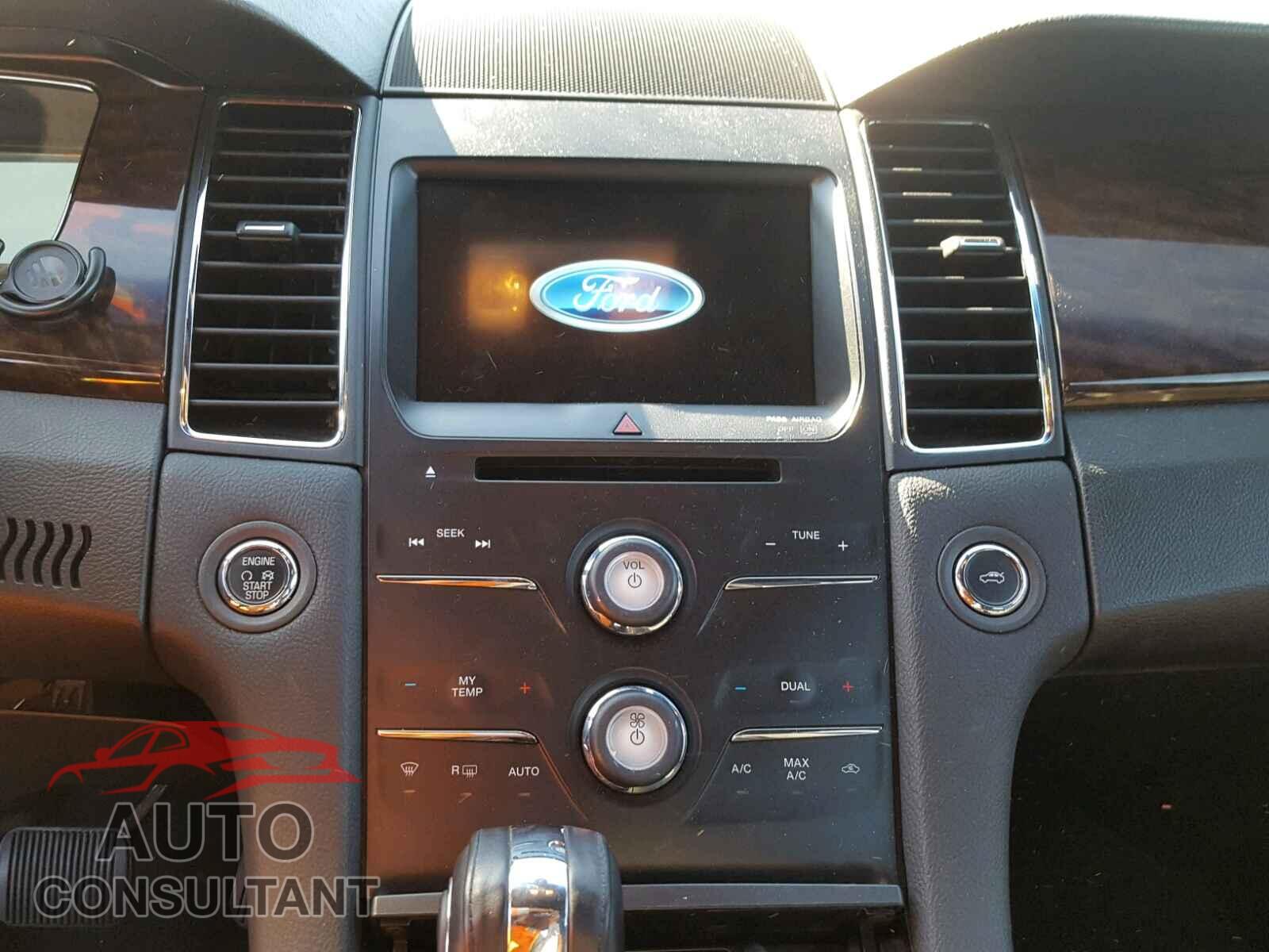 FORD TAURUS 2016 - 1FAHP2F84GG109575