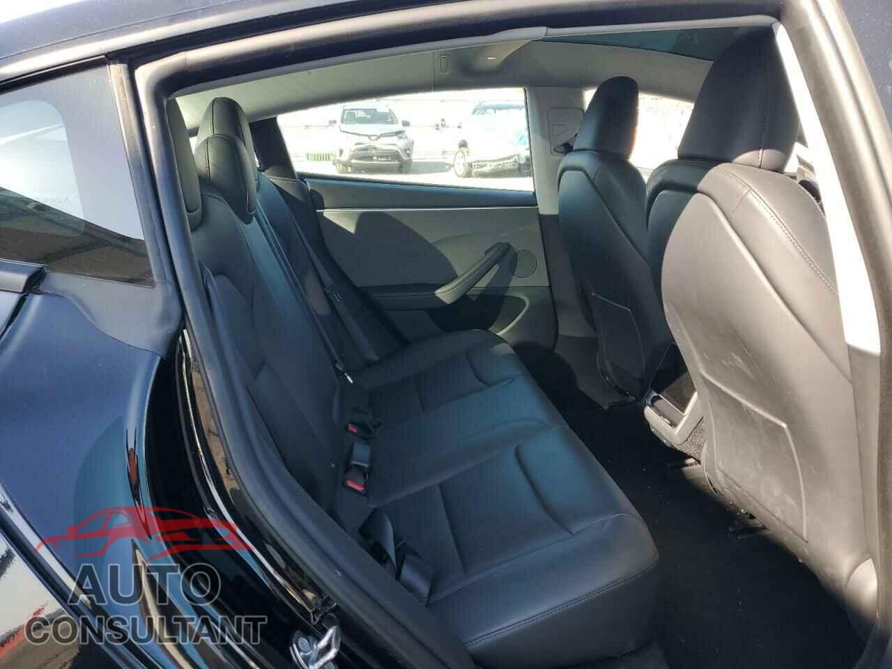 TESLA MODEL 3 2024 - 5YJ3E1EA1RF744369